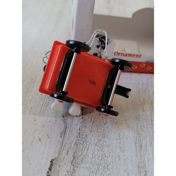 Enesco Dalmatian 101 Merry Xmas puppy wagon ornament - Picture 7 of 7